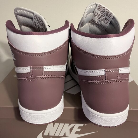 Air Jordan 1 High Mauve | Men’s 10.5 / Women’s 12 | New in Box | Authentic - Picture 4 of 4